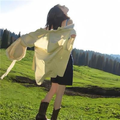 储物柜女孩